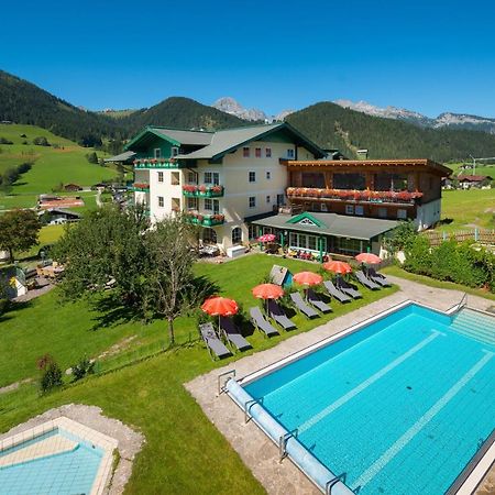 Wohlfuehlresort Und Feriengut Martinerhof Sankt Martin am Tennengebirge Esterno foto
