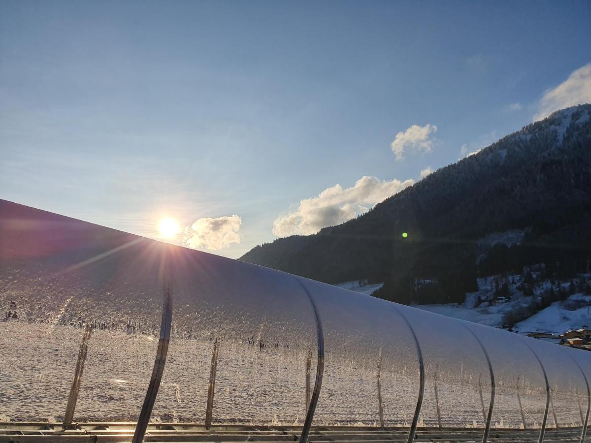 Wohlfuehlresort Und Feriengut Martinerhof Sankt Martin am Tennengebirge Esterno foto