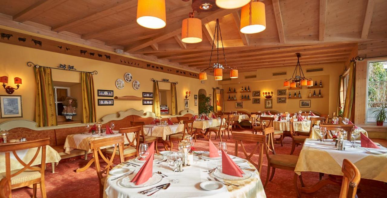 Wohlfuehlresort Und Feriengut Martinerhof Sankt Martin am Tennengebirge Esterno foto